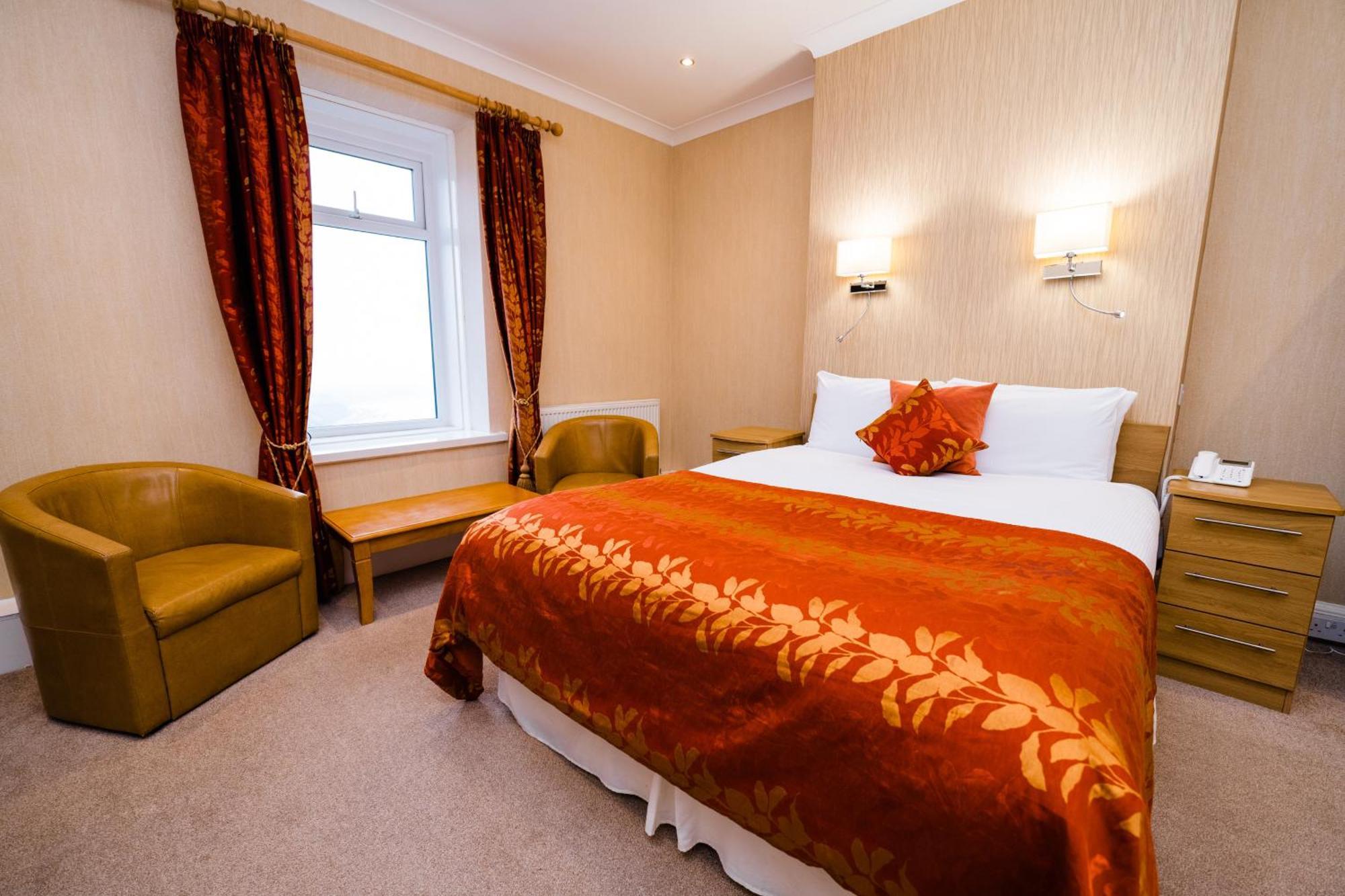 Raven Hall 3* Равенскар