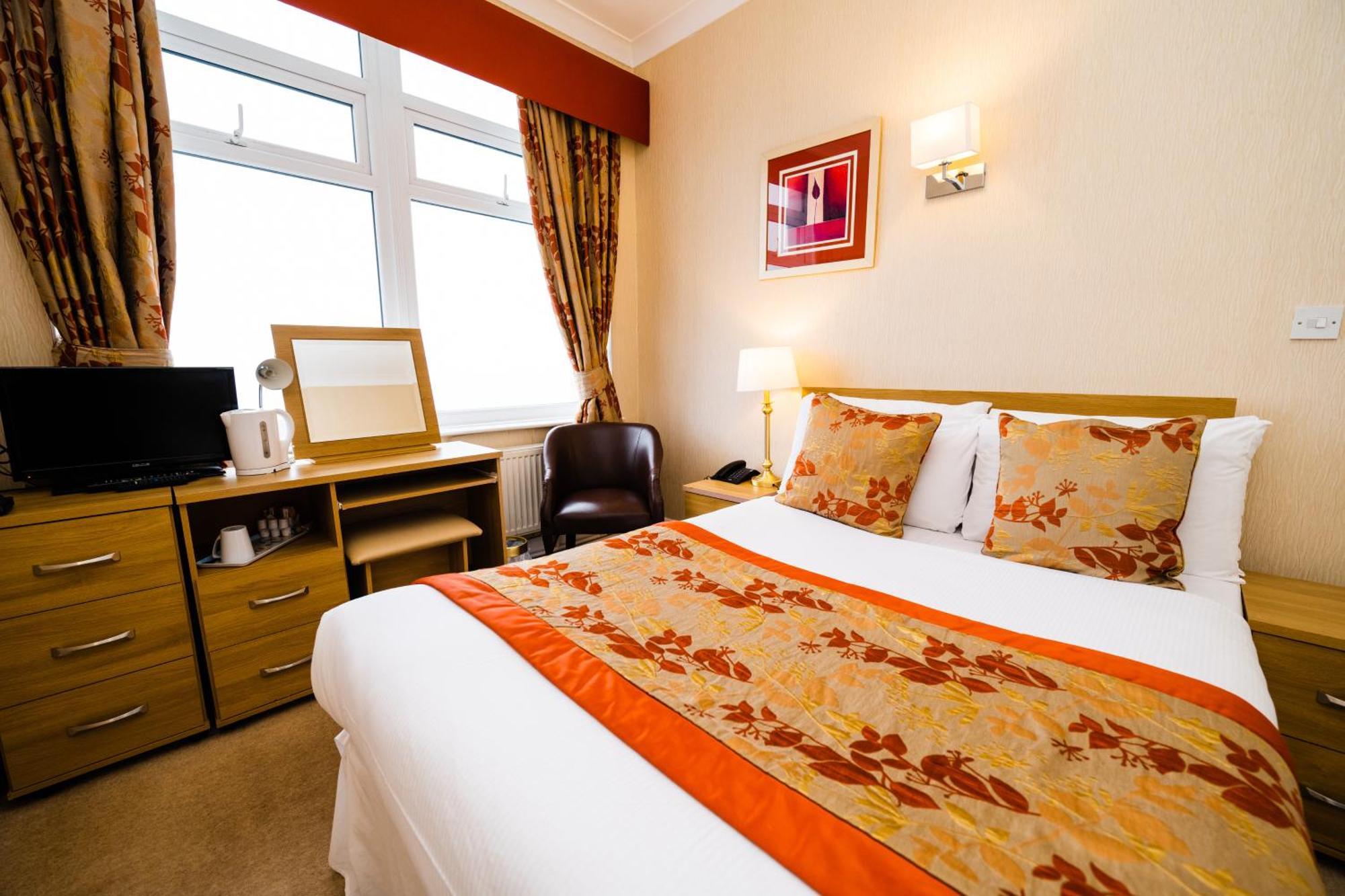 Raven Hall Hotel 3*