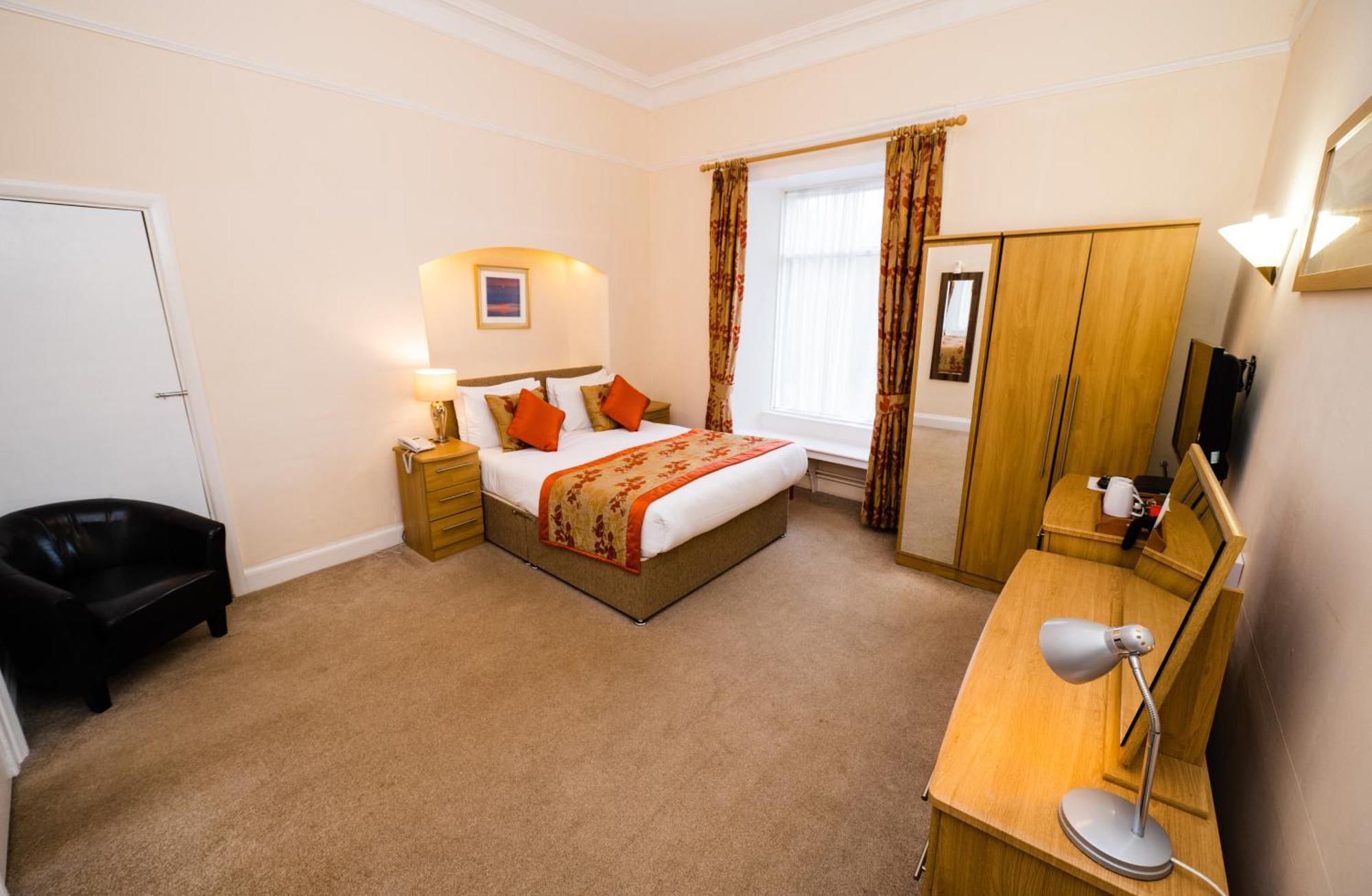 Raven Hall Hotel 3*